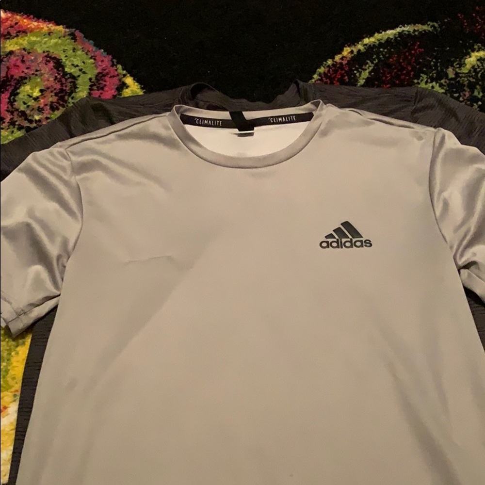 Adidas tee